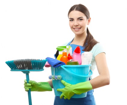 Final walkthrough after move out cleaning in a tidy room