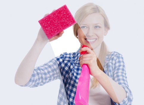 Cleaning around fixtures and appliances during a move out clean